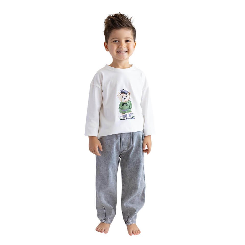 erkek-bebek-baskili-t-shirt-jean-pantolon-set-1 Erkek Bebek Takım | Jean Pantolon + Baskılı Yeşil T-shirt | Günlük Kullanım - Görsel 1